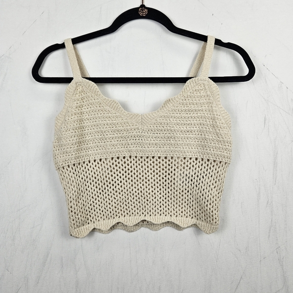 Vera Moda Crochet Mesh top - Picture 2 of 4